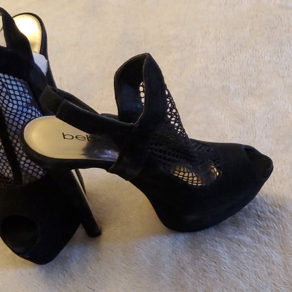 Shoes - Picture 2 of 4